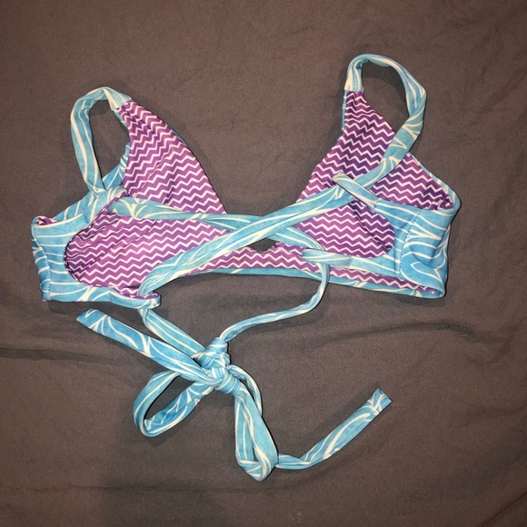 Moana Bikini Reversible Triangle Top - Picture 2 of 3